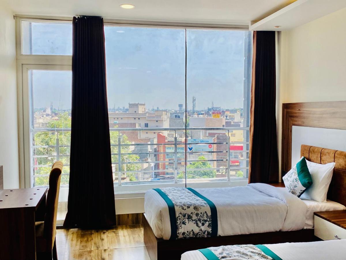 Hotel White House By An Hotels - Walking Distance From Golden Temple Amritsar Eksteriør billede