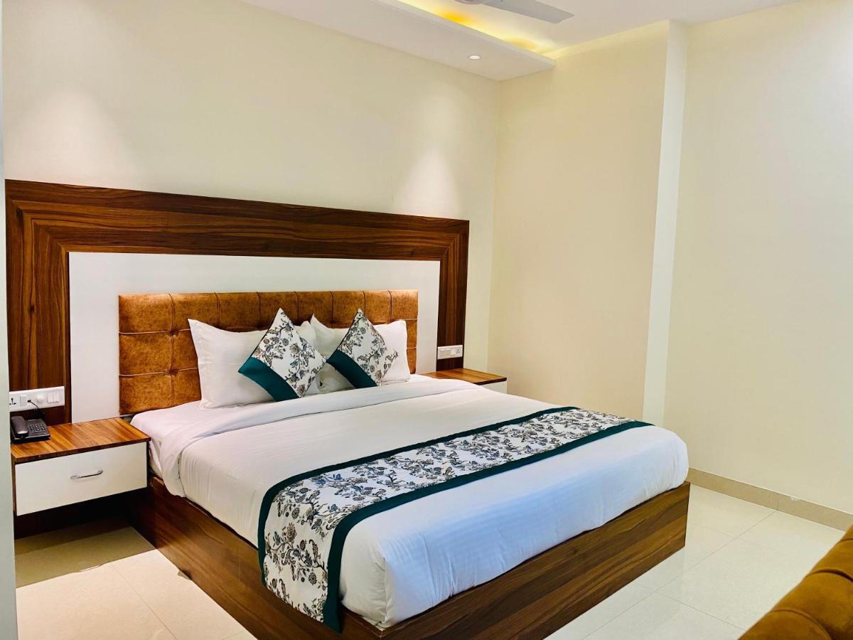 Hotel White House By An Hotels - Walking Distance From Golden Temple Amritsar Eksteriør billede