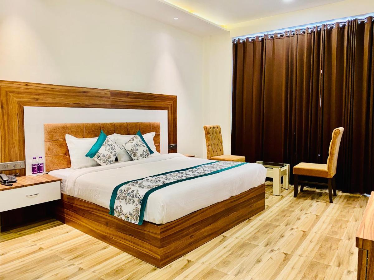 Hotel White House By An Hotels - Walking Distance From Golden Temple Amritsar Eksteriør billede