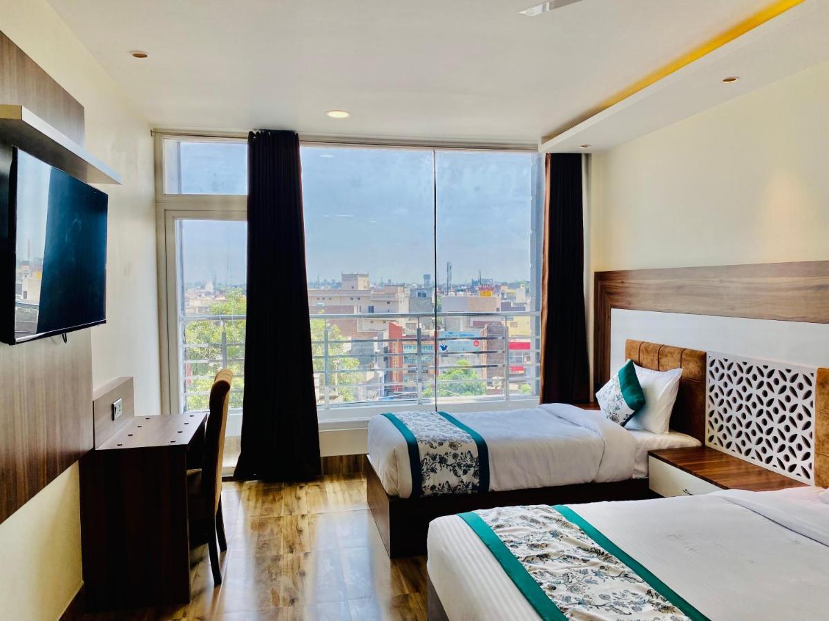 Hotel White House By An Hotels - Walking Distance From Golden Temple Amritsar Eksteriør billede