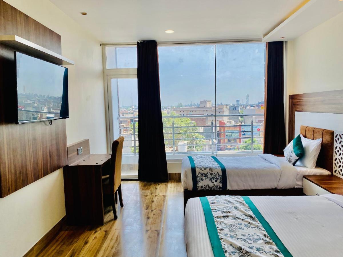 Hotel White House By An Hotels - Walking Distance From Golden Temple Amritsar Eksteriør billede